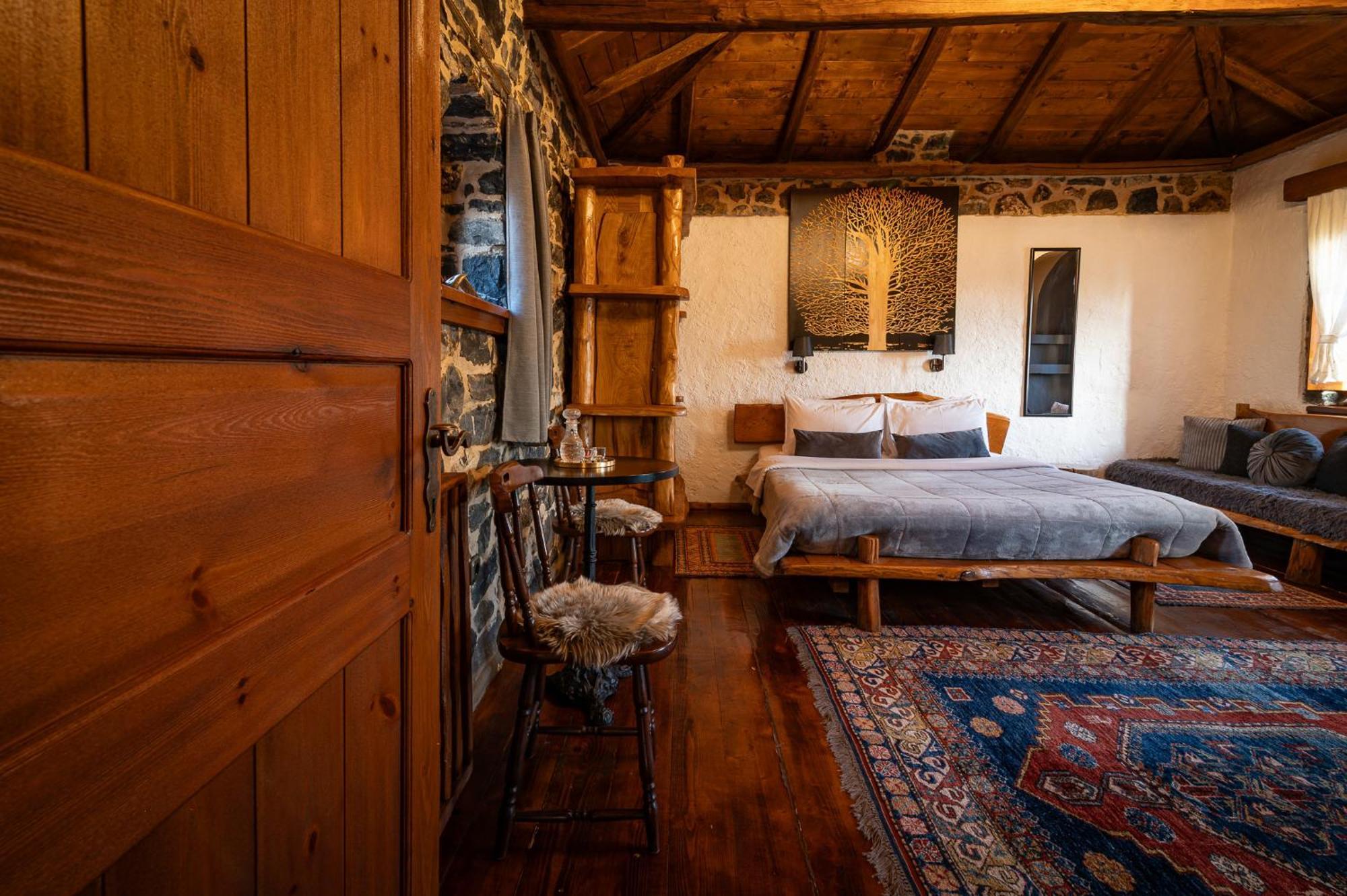 4 Seasons Premium Chalet Agios Athanasios  Exteriör bild