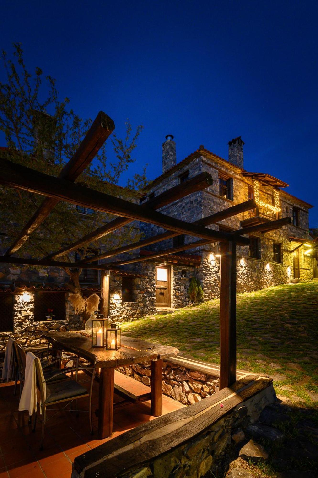 4 Seasons Premium Chalet Agios Athanasios  Exteriör bild